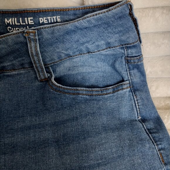 I.T. Millie Petite Curvy Long Rider Denim Bermuda Shorts 14P Medium Wash - Picture 8 of 13